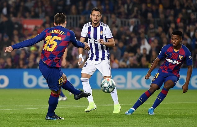 Nổ cú đúp bàn thắng và kiến tạo, Messi một tay nhấn chìm Valladolid tại Camp Nou_695caa6f8535b.jpeg