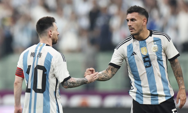 Nói xấu Barca, đồng đội bị Messi “hít le”_695b8bc42bddf.jpeg