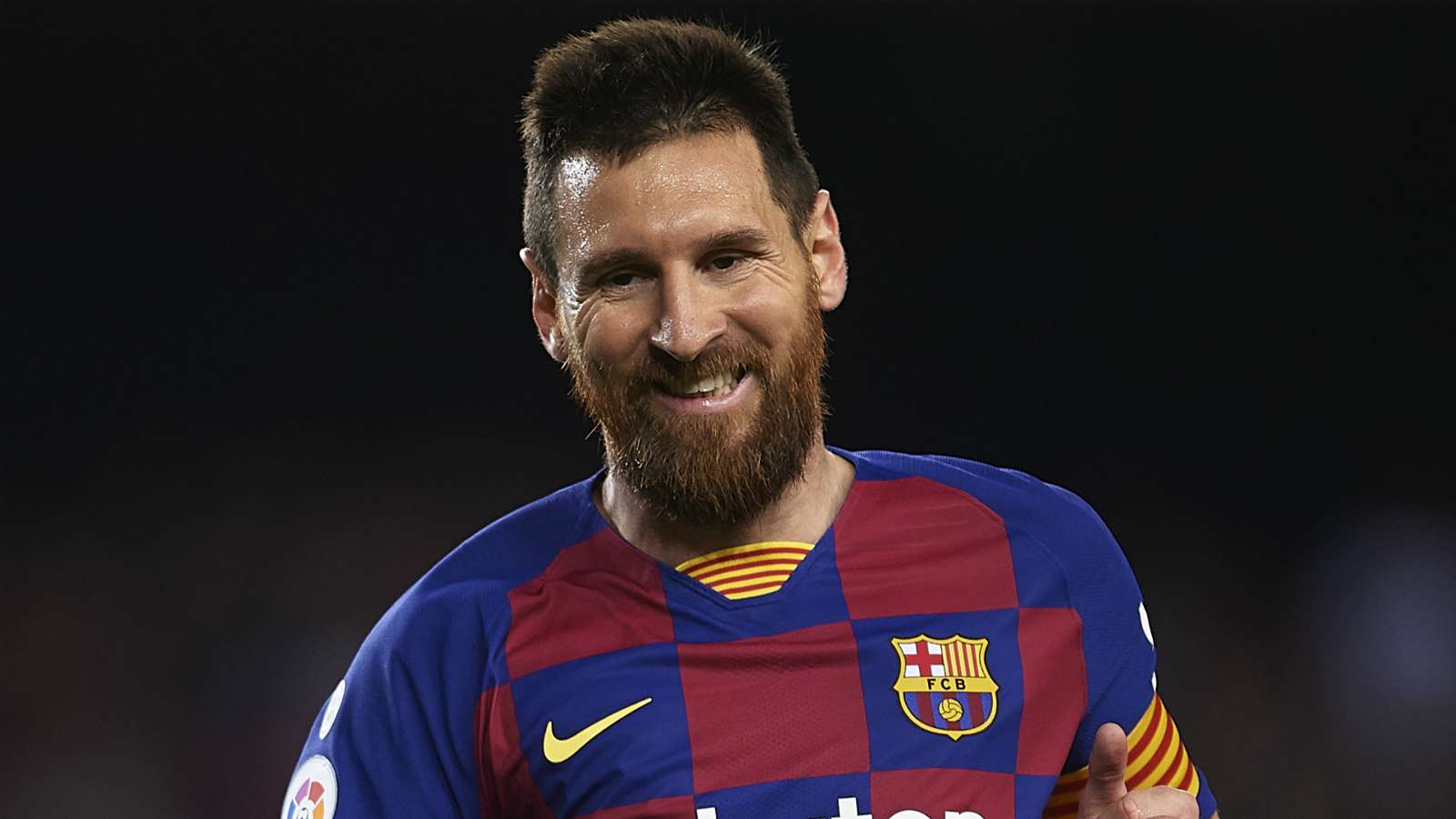 NÓNG! Lập siêu phẩm sút phạt, Messi cán cột mốc khiến fan trầm trồ_695caa5d14484.jpeg