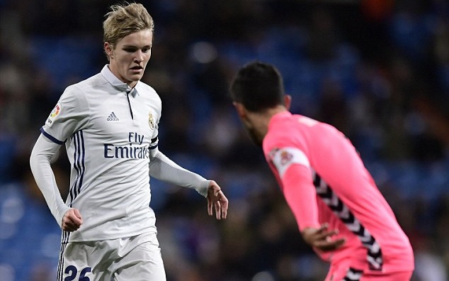 Odegaard nêu ấn tượng về Ronaldo khi ở Real_695c28a5cd613.jpeg