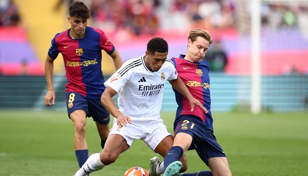 Phản ứng lạ từ phòng VAR trong trận Barcelona 4-3 Real Madrid_695b7d4cb3433.jpeg