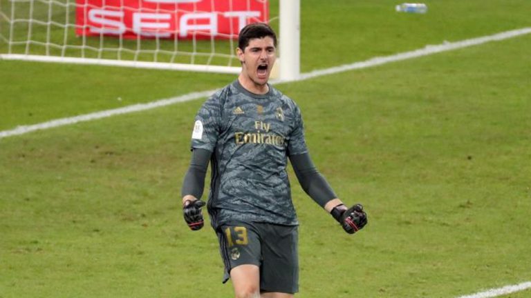 Phong độ sáng chói, Courtois gửi lời thách đấu đến “găng tay vàng” La Liga_695c9aa893420.jpeg