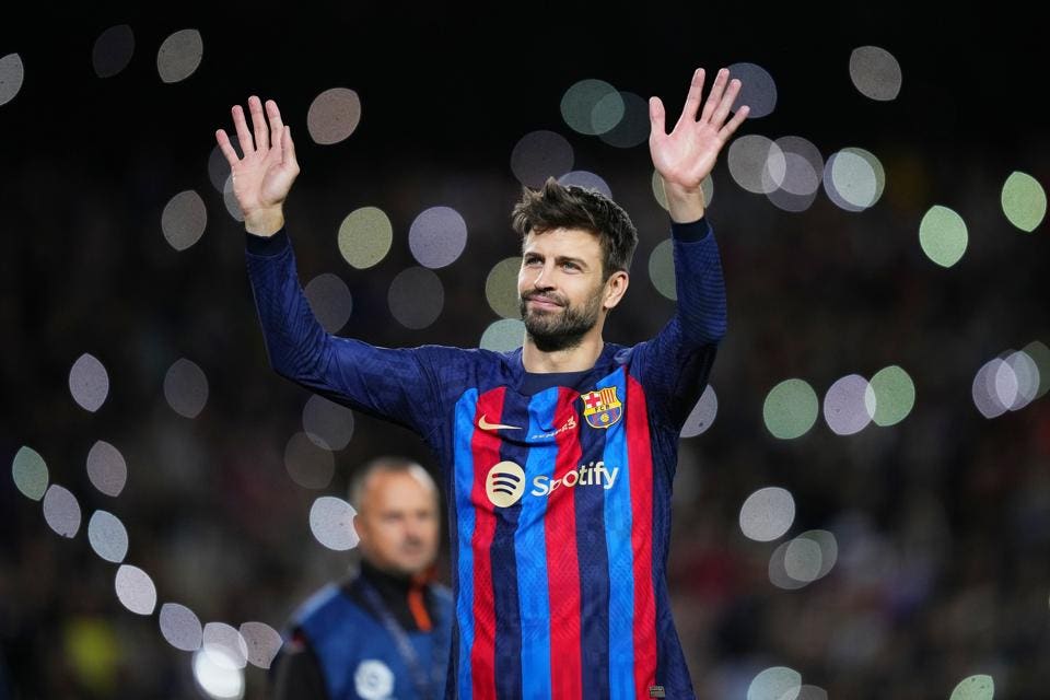 Pique: “Nếu không vì Barca, tôi đã giải nghệ từ năm 30 tuổi”_695bd60290918.jpeg