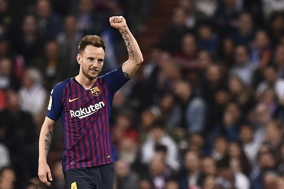 Rakitic nổ súng, Barca đánh sập Bernabeu lần thứ 2 chỉ trong vòng 4 ngày_695ce41a3b7e8.jpeg