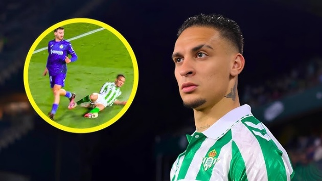 Real bức xúc khi Antony được xóa thẻ đỏ_695b8d0654f68.jpeg