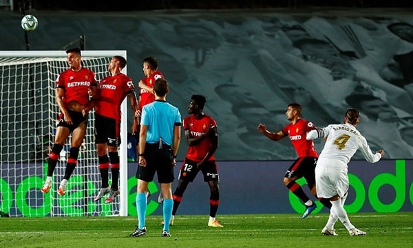 Real có pha sút phạt thành bàn sau 528 ngày chờ đợi_695c7e0b2ee48.jpeg