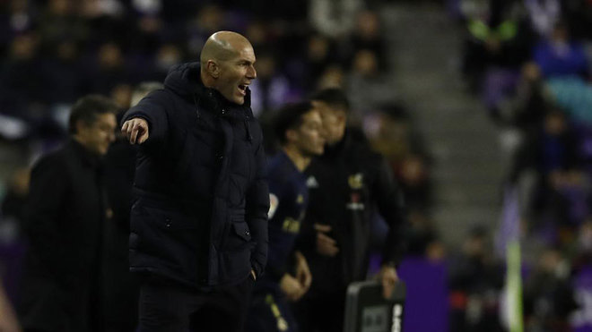 Real lại thắng, Zidane phát biểu bất ngờ về “kẻ hạ sát” Valladolid_695c98de01d41.jpeg