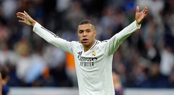 Real Madrid 3-2 Celta Vigo: Mbappe bùng nổ; Celta phản kháng muộn màng_695b7f6087971.jpeg
