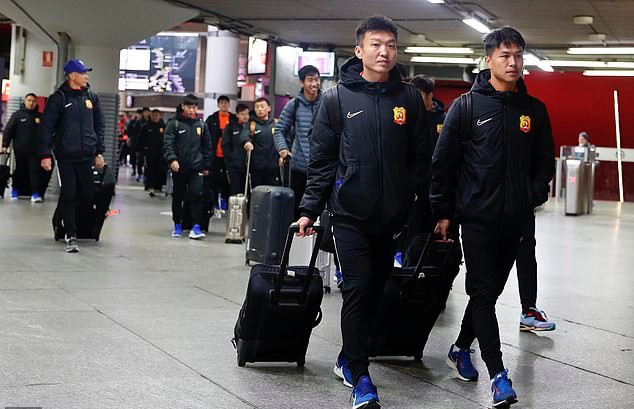 Real Madrid mời CLB Vũ Hán dự khán El Clasico_695c8f9e0cc9d.jpeg