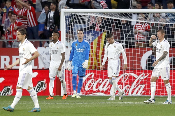 Real Madrid thua mất mặt, Ancelotti mắng hàng thủ_695c21023b79c.jpeg