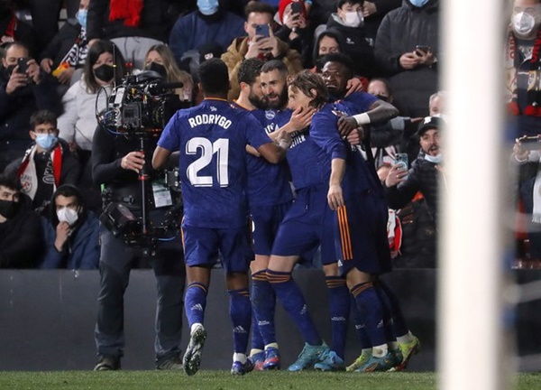 Real tạo khoảng cách 9 điểm với đội nhì bảng_695c46c3db671.jpeg