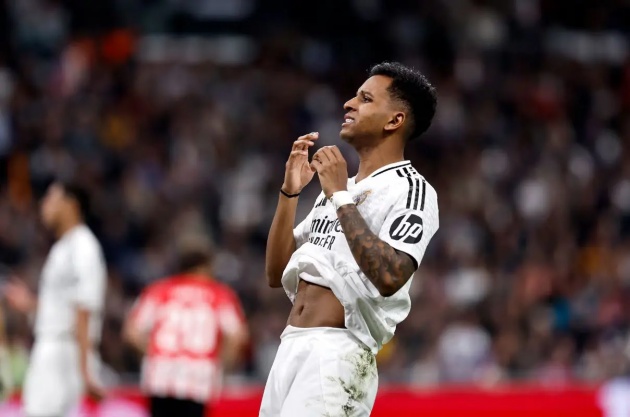 Rodrygo, Alaba đối diện nguy cơ bị Alonso loại bỏ_695b7a16b5670.jpeg