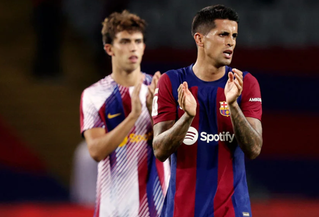 Romano khẳng định chắc nịch về tương lai Cancelo tại Barcelona_695c188ebf77e.png