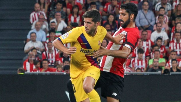 Sao Barca lên tiếng, chỉ đích danh “hung thủ” khiến De Jong tàng hình trong trận khai màn_695cc36c99553.jpeg