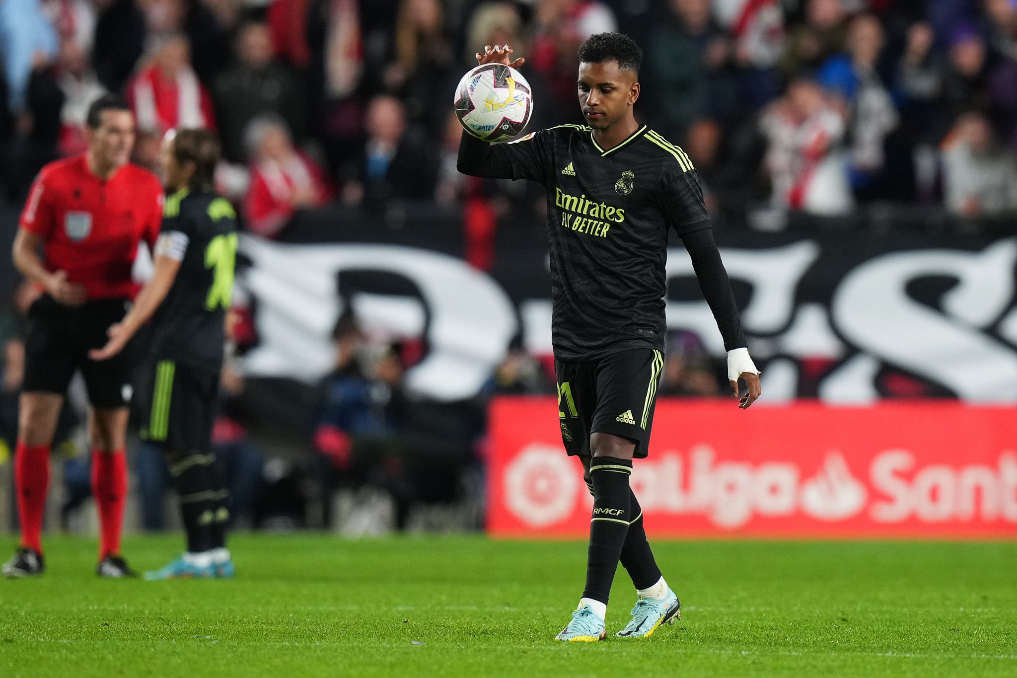 Sao Real Madrid mệt mỏi vì ngồi dự bị_695c2b946617e.jpeg