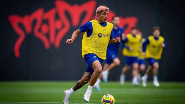 Sao trẻ Barca chơi tốt trong màu áo mới_695c10fd3458c.jpeg