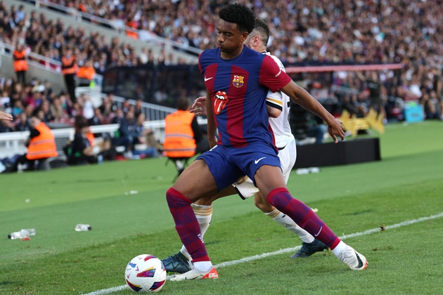 Sao trẻ Barca tỏ thái độ với Xavi_695c042e29a2b.jpeg