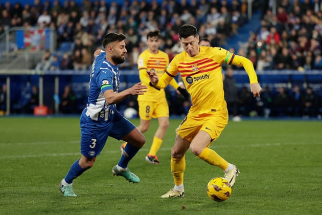 Sao trẻ “đi tắm sớm”, Barca vẫn thắng dễ Deportivo Alaves_695bf14509bfc.jpeg