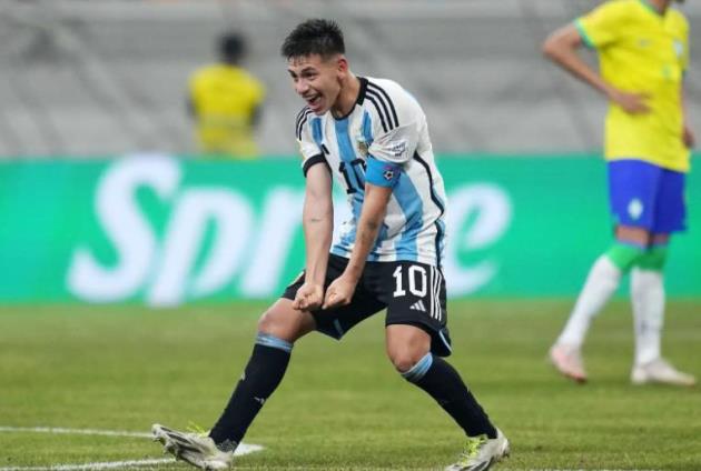 Sao trẻ fan Barca lập hat-trick vào lưới Brazil tại U17 World Cup_695c0a8d0bdf0.jpeg