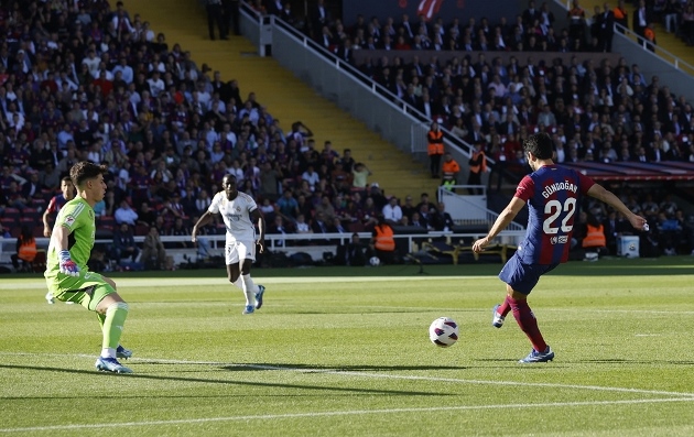 Siêu Bellingham làm tất, Real ngược dòng hạ Barcelona_695c126f73220.jpeg