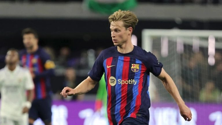 SỐC! De Jong bị sỉ nhục khi đến tập luyện với Barca_695c396359139.jpeg
