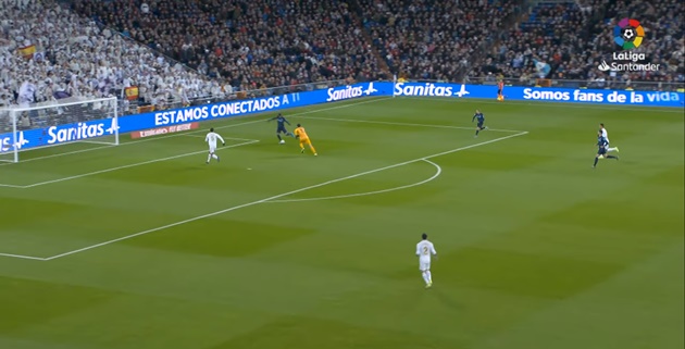 Tấu hài tại Bernabeu, Ramos biến Courtois thành người đàn ông bất lực_695ca5306c137.jpeg