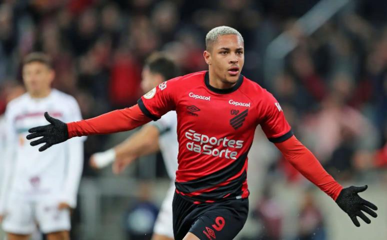 Thần đồng trở lại, ghi bàn trước khi đến Barcelona_695c07a4374e9.jpeg