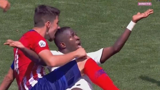 ‘Thần đồng’ Vinicius bị cắn: Real Madrid không cần quá ủy mị_695cfb82eb2d5.jpeg