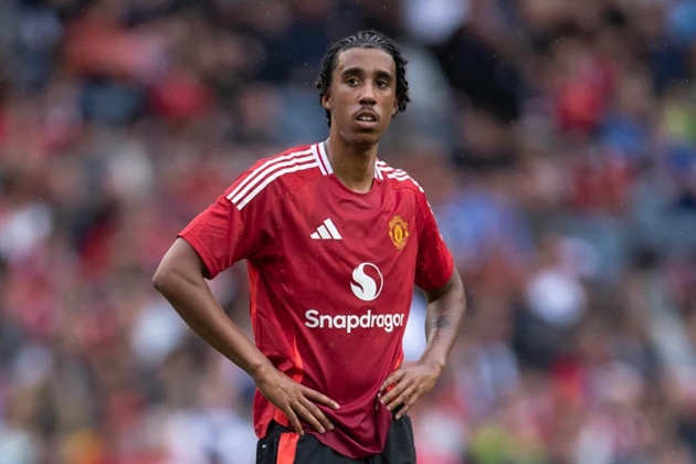 Thay Leny Yoro, Real Madrid có sẵn trung vệ bị lãng quên_695bc3d30dba2.jpeg