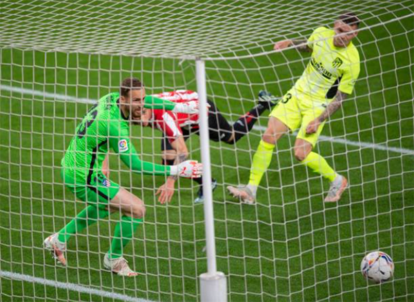 Thua đau Bilbao, Atletico Madrid lỡ cơ hội bứt tốp với Real và Barca_695c64c6c18e8.png