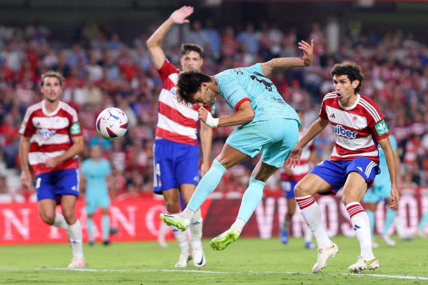 Tiếc nuối cho Felix ở trận Granada 2-2 Barca_695c17451e940.jpeg