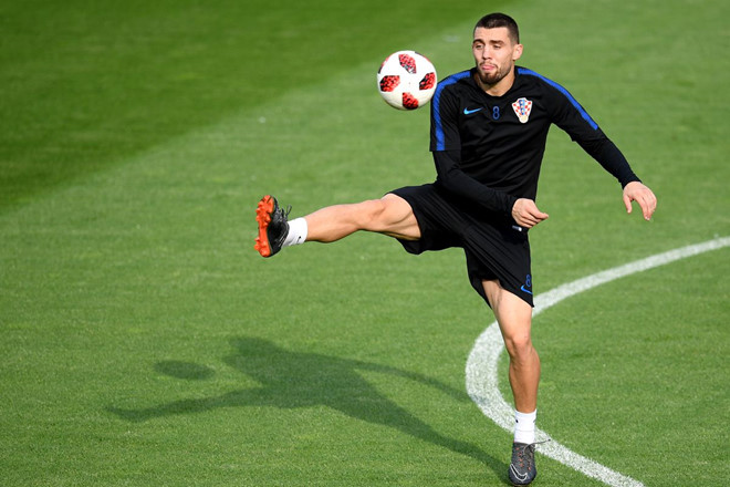 Tiền vệ á quân World Cup rơi vào thế ‘tiến thoái lưỡng nan’_695d023f6872e.jpeg