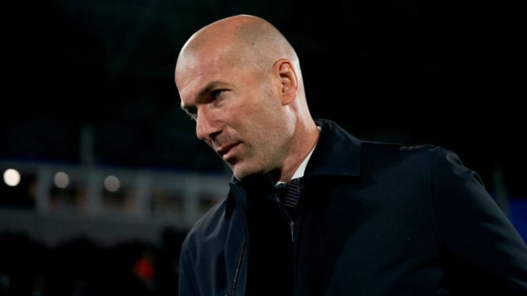 Tiết lộ: Real không thể sa thải Zidane vì 1 điều khoản lớn_695cb8fbd55a9.jpeg