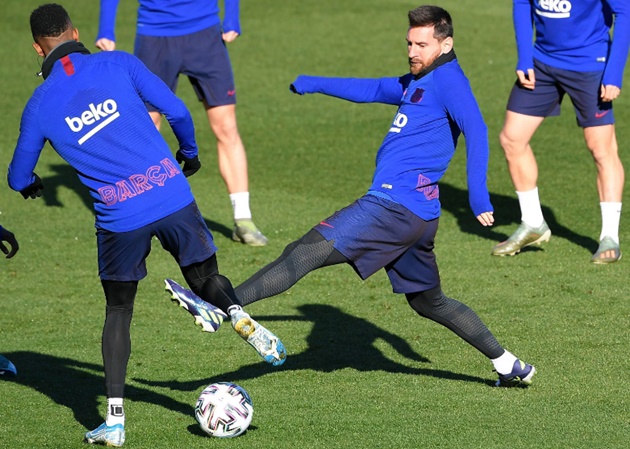 Todibo: “Họ không cho phép chúng tôi chạm vào Messi”_695c06dfb67c6.jpeg