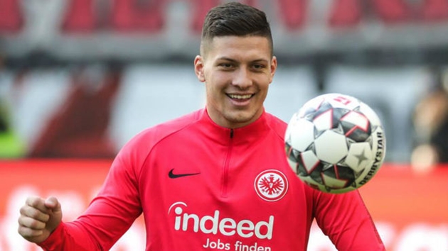 “Tôi luôn cố gắng chơi bóng bằng khối óc”_695cce0e8bcfc.jpeg