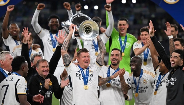 Toni Kroos hé lộ khả năng trở lại Real Madrid_695ba76f6d56c.jpeg
