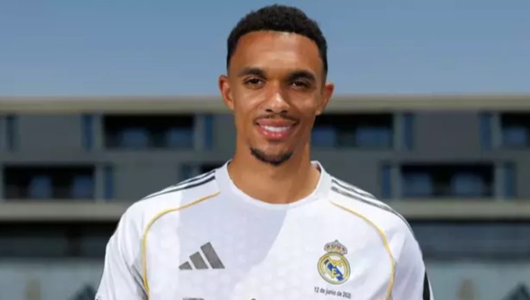 Trent Alexander-Arnold nhận cảnh báo nghiêm khắc từ Xabi Alonso_695b754ff1bda.jpeg