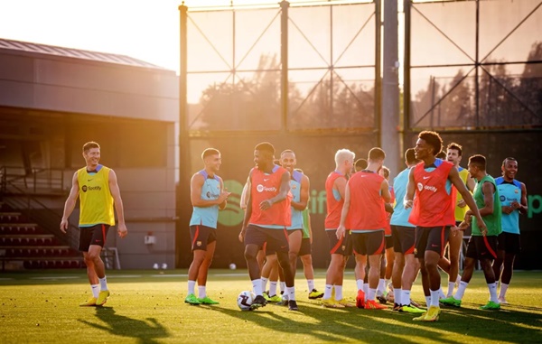 Tương lai bất định, De Jong vẫn làm điều này trên sân tập_695c38deb0b09.jpeg