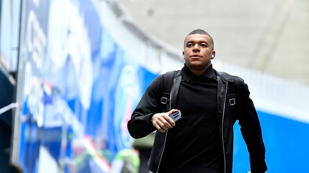 Tương lai của Mbappe: Real tái quan tâm, PSG lo sốt vó_695c1eeba540d.jpeg