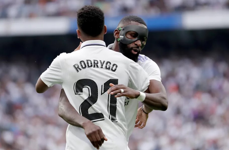 “Va vào Rudiger giống như tông phải một chiếc máy bay”_695c2f284fd1d.jpeg