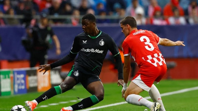 Van de Beek đã tỏa sáng khi rời M.U trong trận cầu quá điên rồ_695bb17ba76dc.jpeg