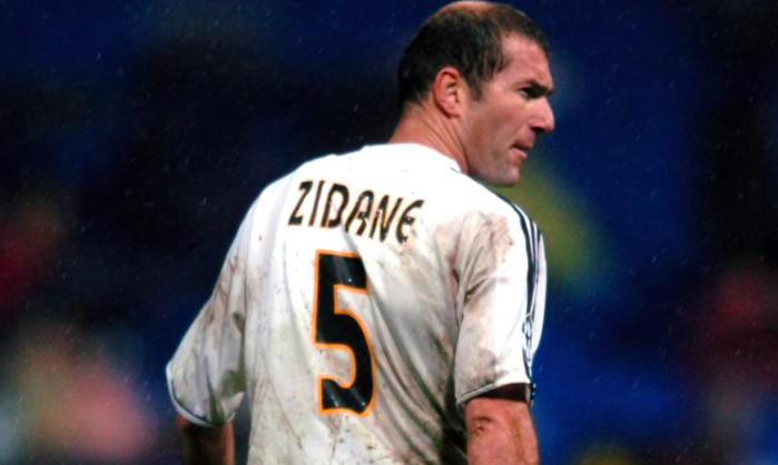 Vì sao Zinedine Zidane khoác áo số 5 ở Real Madrid?_695c0f04abb1a.png