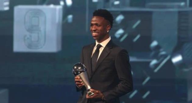 Vinicius: “Đúng vậy, tôi là cầu thủ hay nhất thế giới”_695b9db280e7e.jpeg