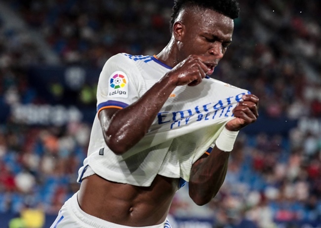 Vinicius tiếp tục ghi điểm với NHM Real Madrid_695c5761d831d.jpeg