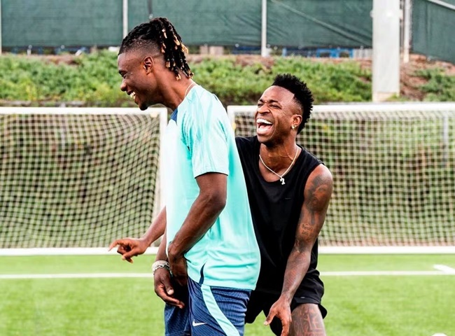 Vinicius và Camavinga gây bão dịp Giáng Sinh_695bfd652b06b.jpeg