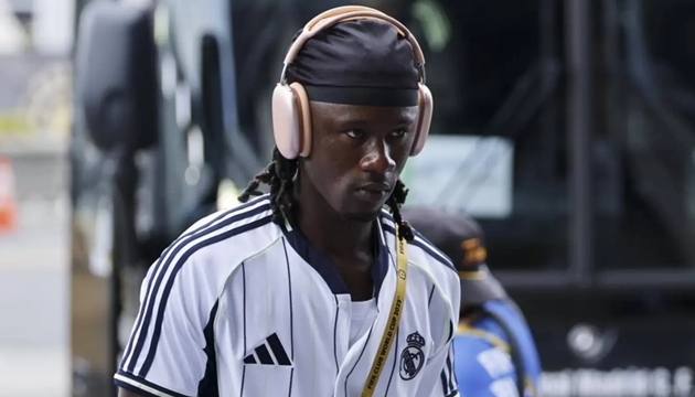 Xabi Alonso đau đầu tìm vị trí cho ngôi sao Real Madrid_695b72a54b3fd.jpeg