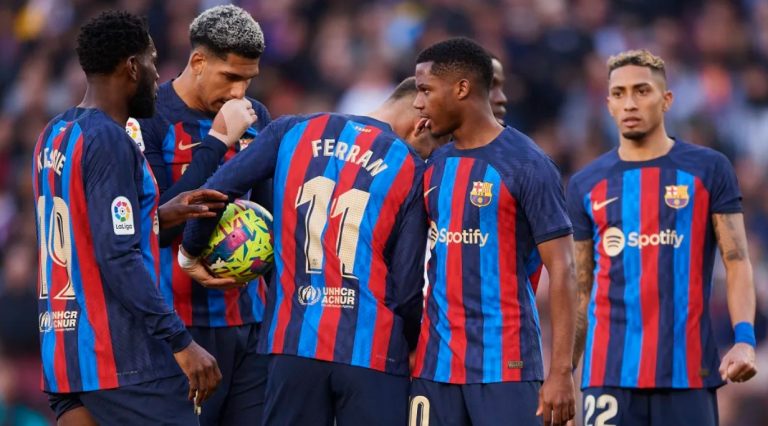 Xavi chỉ ra người sai trong vụ tranh penalty giữa Fati và Torres_695c256c0b2c1.jpeg