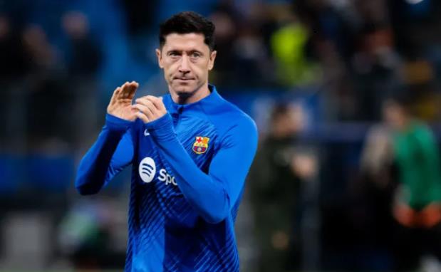 Xavi giải thích lý do Lewandowski ‘tịt ngòi’_695c0ea10505b.jpeg