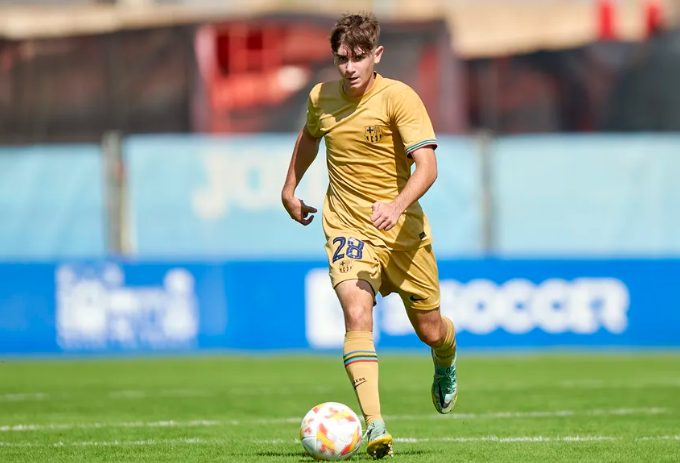 Xavi tìm đối tác cho Gavi từ đội trẻ_695c226a00475.png