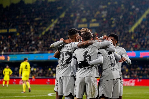 Xây chắc ngôi đầu, Xavi vẫn dè chừng Real_695c285cab91b.jpeg